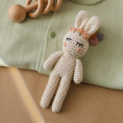 Handmade Woven Flower Rabbit Rattle, Baby Shaker Rattle, Grasping Toy, Built-In Bell, 3D Cute Design, Detailed, Attracts Baby's Attention, Trains Baby's Hearing, Perfect Birthday, Halloween, Christmas Gift For Baby