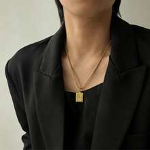 1pc 18K Gold Plated Stainless Steel English Letter Pendant Necklace, 26 Letters, Suitable For Men And Women Daily Wear - Gold - View 4