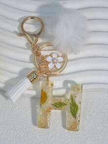 1pc White Daisy Dried Flower Letter Keychain, Embossed Tassel Pom Pom White Pearl Flower Keyring Gift - White - View 28