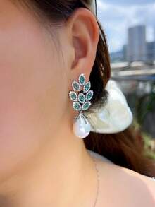 一对蓝色马眼形叶形立方氧化锆长款珍珠吊坠耳环，优雅的镀银立方氧化锆首饰，适合婚礼、订婚、派对、舞会、新娘、伴娘、女友、妻子、母亲等场合佩戴。 - 藍色 - 查看 4