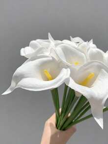 12支白色仿真花，丝绸马蹄莲和百合，13.4英寸，适用于母亲节、复活节、家居、厨房、婚礼装饰 - 可用于婚礼装饰、新娘背景道具、花束、胸花、腕花、婚礼拱门、派对装饰、礼品装饰、餐厅中心摆件 - 白色 - 查看 6
