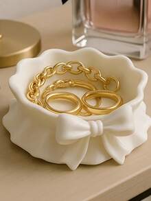 1个褶边蝴蝶结首饰托盘，白色塑料收纳托盘，适用于家庭、书桌、办公室、主题派对、圣诞节、感恩节、情人节、复活节、节日和生日礼物 - 白色 - 查看 1