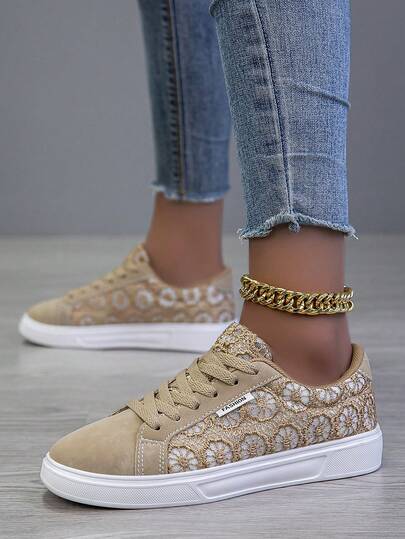 Giày thể thao nữ casual, giày trắng thời trang, giày trượt ván phong cách đường phố, trọng lượng nhẹ.