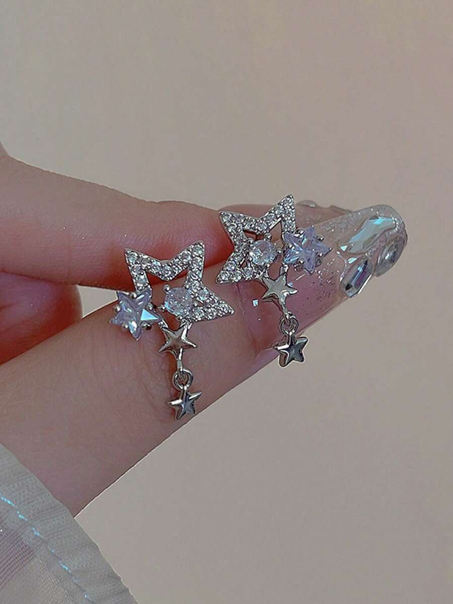 一对气质星形锆石耳环，专为女性设计，高端轻奢风格。 - 銀色 - 查看 1