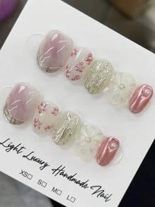 10片手工制作的按压式美甲贴片，精致的薰衣草水彩花卉图案，柔和的粉紫色扎染珍珠美甲，适合约会、通勤、甜美女孩，可卸可重复使用，是送给女性的绝佳礼物，适合节日、度假或日常佩戴。 - 淡紫色 - 查看 2