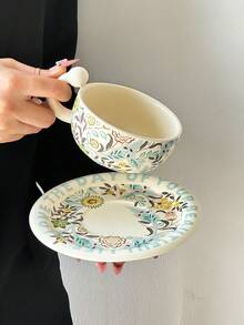 一套复古花卉咖啡杯碟,大容量复古陶瓷咖啡杯碟套装,创意手柄设计,宽口杯型,适合盛放早餐、牛奶、酸奶等,适用于餐厅、咖啡馆,可用洗碗机清洗,方便实用。 - 彩色 - 查看 9