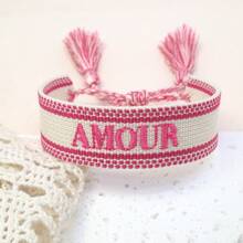 1条手工刺绣法式“AMOUR”创意编织复古风格手链，适合情侣佩戴，节日礼物，祝福手环 - 玫紅色 - 查看 7