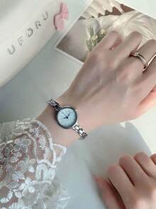 1pc Elegant Small Round Quartz Movement Silver-Tone White Dial Women's Watch, Suitable For Students/Adults/Gifts/Parties/Ladies - Silver - View 10
