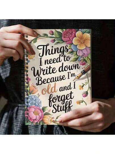 מחברת זיכרון מצחיקה אחת לקשישים - "אני צריך לכתוב את אלה כי אני מזדקן ושכחן" מחברת ספירלה עם עיצוב פרחוני וינטג' ועט - מתנה לקשישים, נושא הומוריסטי לאובדן זיכרון - תזכיר יומי, יומן, רשימת מטלות