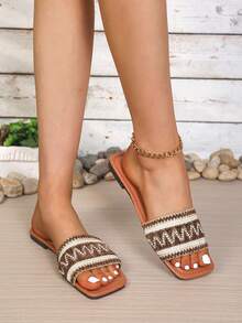 1 par de sandalias planas con tiras trenzadas para mujer, sandalias de playa de moda casual de verano con punta abierta - Marrón Mocha - Ver 3