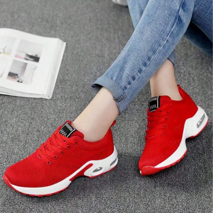 New Cushioning, Supportive, Breathable Women's Shoes, Low-Top Lace-Up Design / Red / White / Black Three Colors Available / Daily Sports  Daily Wear "Both, Wear To Show Vitality" "Weekend Parent-Child Sports" "Family Outdoor "Low-Top Classic Design" "Versatile And Comfortable To Wear" Can Be Used For Golf, Tennis And Other Mid-To-High-End American Sports. A Versatile Women's Shoe - 紅色 - 查看 1