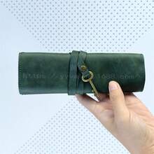 1个复古疯马皮PU皮革铅笔盒，多功能文具收纳卷袋，可装多支笔，高端返校必备单品 - A - 查看 10