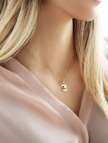 1 chiếc dây chuyền mặt vuông đính đá Zirconia nhiều màu sắc, thời trang, thanh lịch, giản dị, kèm dây vàng. - Vàng - Xem 1