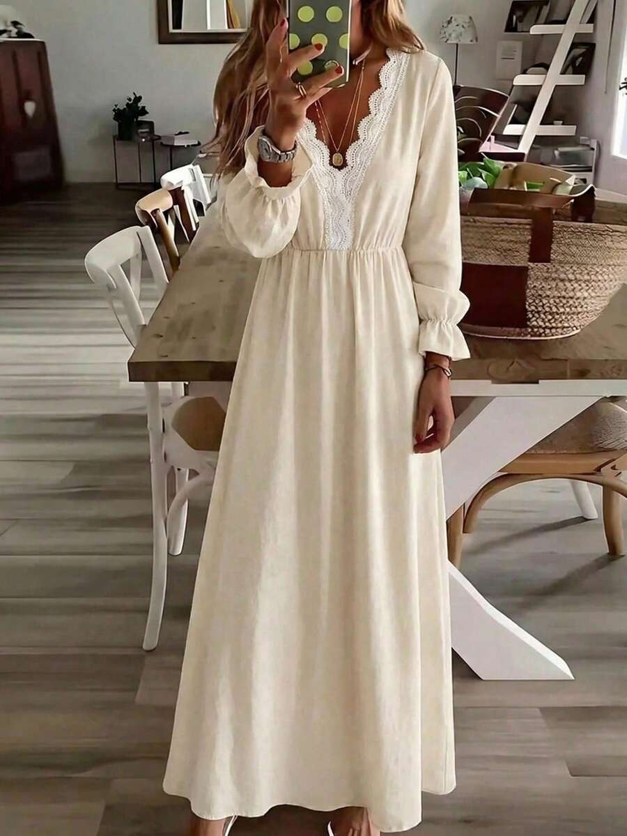 Bohemian High Waist Floral Lace Maxi Dress With V-Neck And Flowy Sleeves Elegant