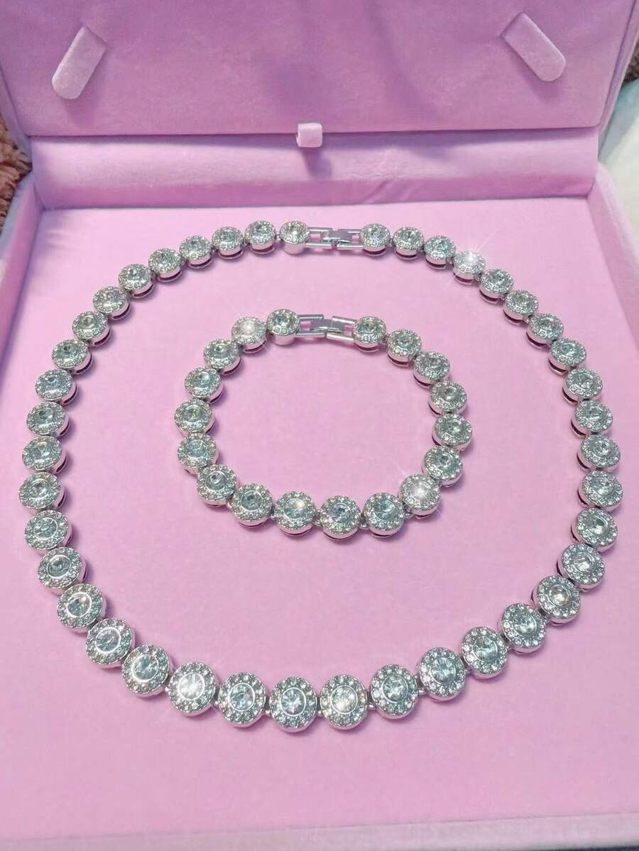 一套时尚闪亮钻石项链和手链，适合音乐节、婚礼和日常佩戴。 - 「Round」 - 查看 1