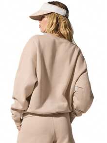 Alo Yoga Women's Accolade Crew Neck Sweatshirt | Premium Heavyweight French Terry Fleece Pullover | Luxury Soft Oversized Gym Sweater | Classic Athletic Streetwear Jumper | Urban Fashion Loose Fit Casual Lounge Wear With Iconic Chrome Logo - Macadamia - View 2