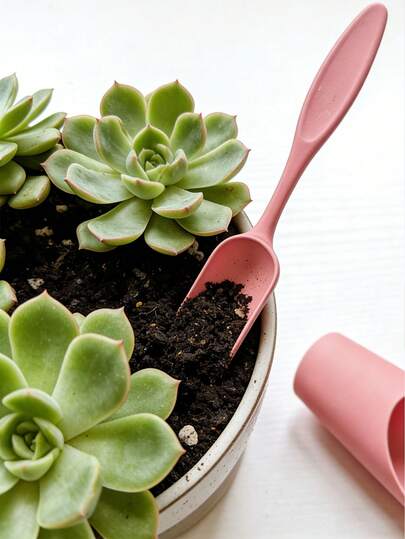 4件套迷你园艺工具套装 - 塑料移植铲、园艺铲，适用于盆栽植物，圆柱形多肉植物土壤铲，非常适合种植多肉植物、园艺和户外活动 - 小巧轻便，易于使用，花卉蔬菜土壤耕作铲、塑料多肉植物土壤铲、带刻度的手持式土壤铲、塑料盆栽植物土壤铲、园艺挖掘工具、园艺用品