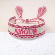 1条手工刺绣法式“AMOUR”创意编织复古风格手链，适合情侣佩戴，节日礼物，祝福手环 - 玫紅色 - 查看 4