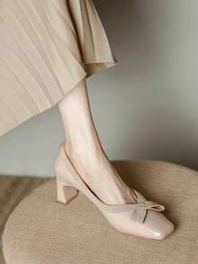 5厘米裸色蝴蝶结套脚高跟鞋，5厘米法式粗跟，适合搭配夏季连衣裙、海滩派对、聚会和通勤。 - 杏色 - 查看 3