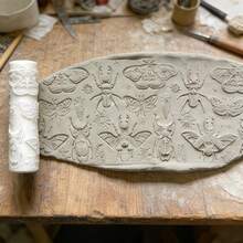 1pc Insect Themed Clay Embossing Tool - Plastic Material, Suitable For Pottery DIY Handcraft, With Bee, Ant And Other Insect Patterns, Applicable For Entomology Projects, Pottery Stamps, Home Decor, Gift For Pottery Enthusiasts - A - View 2