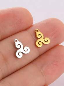 AMAXER 5pcs/Set Stainless Steel Planet, Moon & Sun Shaped Cute Pendant, DIY Necklace, Earrings, Bracelet Jewelry Making, Gift For Friends - Sun and Moon Series - View 2