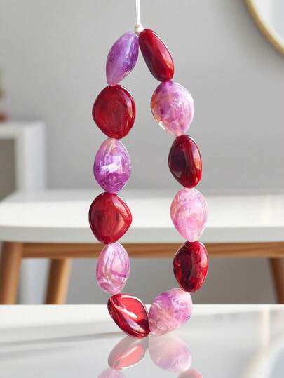 1 Stück Jade Element Retro Atmosphäre Telefonkette mit rotem und violettem Farbverlauf, asymmetrische Glasperlen Schlüsselanhänger, elegante Dekoration für alle Handymodelle, geeignet als Geschenk für Mutter, Familie, Freunde, Geburtstag, Feiertage, Handyanhänger. Aufgrund des Aufnahmewinkel und der Vergrößerung kann die tatsächliche Größe des Artikels leicht vom Foto abweichen. Oster-, Frühlings-, Jahrestags-Geschenk.