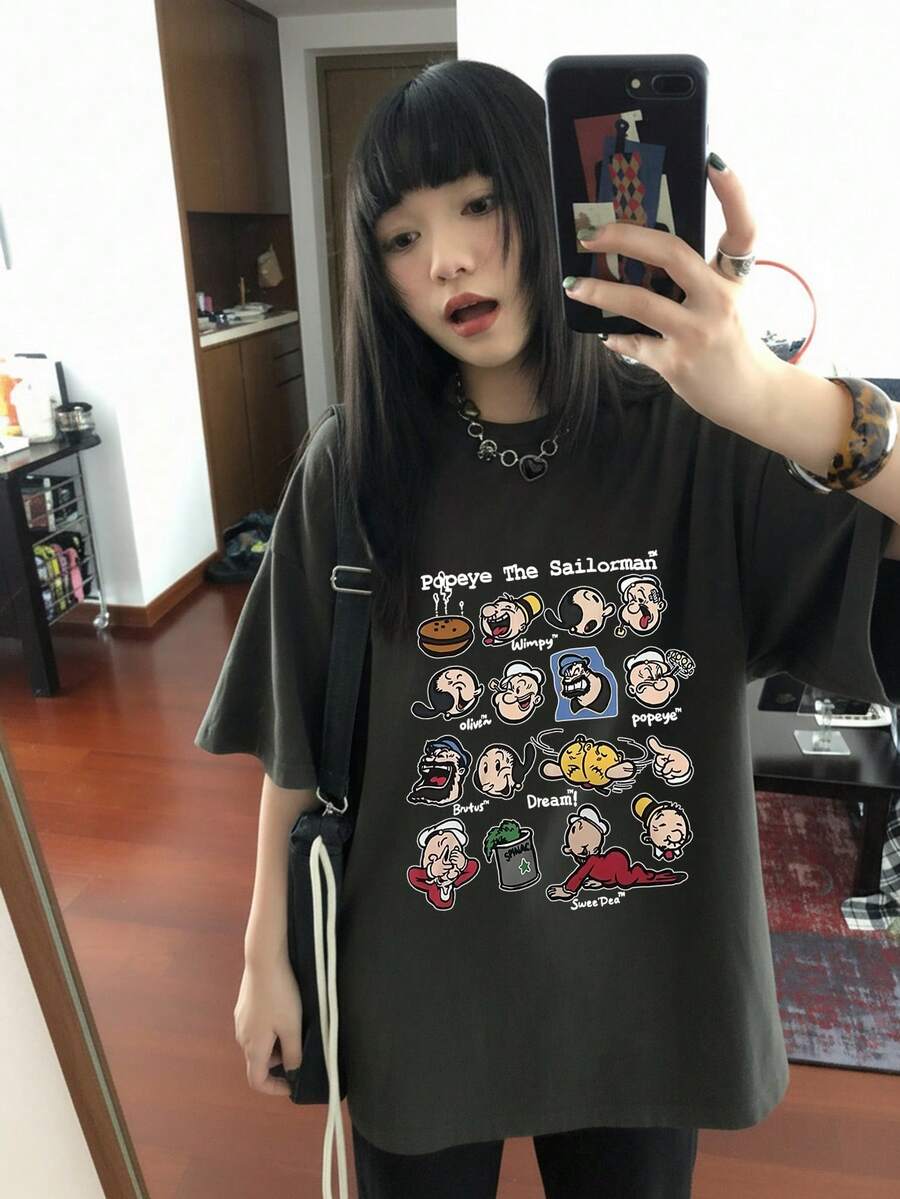 新款复古卡通印花短袖T恤，独特设计修身休闲上衣，夏季必备