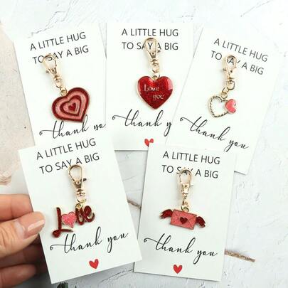 1pc/5pcs Heart-Shaped Keychain Set, Comes With Appreciation Card, Red Theme Backpack Pendant, Ideal Gift For Mother's Day, Teacher's Day, Father's Day, For Teachers, Classmates, Loved Ones, Decorative Pendant, Anniversary, Birthday