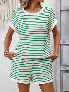 Women's Pink Striped Two Piece Set Casual Short Sleeve T-Shirt & Shorts Lounge Set - 軍綠色 - 查看 4