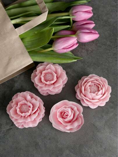 4 件套母亲节花朵蜡烛硅胶模具，包含康乃馨、牡丹、玫瑰、莲花造型，可制作香氛花束 DIY 装饰，耐热高弹性硅胶模具，用途广泛——可用于制作蜡烛、石膏/绘画、捏捏乐/解压玩具、摄影道具、家居装饰、派对礼物、手工工艺品等。