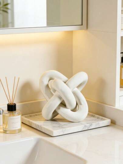 白色树脂结雕塑，现代抽象装饰品，北欧极简主义桌面摆件，适用于浴室梳妆台、客厅咖啡桌、卧室床头柜、玄关置物架、办公桌，美观家居装饰，波西米亚风中心摆件，乔迁新居礼物之选
