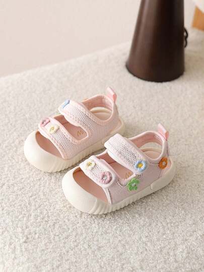 1 Pair Baby Sandals, Sweet & Breathable Soft Sole Anti-Slip Summer Infant Toddler Girl Walking Shoes