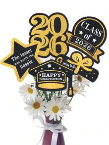 Conjunto de 5 enfeites de papel para vasos com o tema da formatura de 2026. Ideais para decoração de festas e cerimônias de formatura. Perfeitos para montar seu próprio vaso. Perfeitos para parabenizar os formandos de 2026 pela formatura, decoração de casa e de quarto. Centro de mesa para festa de formatura, lembrancinha para a turma, painel de fundo para festa de formatura e presente de formatura. - multicolorido - Ver 3