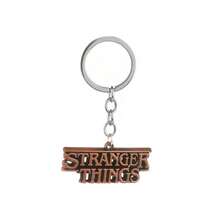 1件装 时尚电视剧主题合金字母吊坠钥匙扣，新年礼物，情人节礼物，复活节礼物【款式随机】 - 彩色 - 查看 2