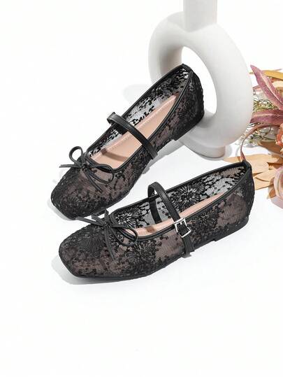 Giày Mary Jane ren lưới thanh lịch, thoáng khí, màu trơn, kiểu dáng Preppy, thích hợp cho tiệc tùng, đi làm, đám cưới, công sở, ngoài trời, phong cách Trung Quốc, Lolita, phong cách Trung Quốc mới, đường phố, đám cưới phương Tây, đám cưới Trung Quốc, khóa cài, nơ, kỳ nghỉ, tiệc cưới, văn phòng, ngoài trời, ba lê, ren, đế mềm, khóa cài dây đeo, mũi vuông, đế bằng, giày kiểu cổ tích, mẫu mới mùa xuân/hè.