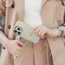 Burgundy And Pink Striped Phone Case, Retro Minimalist Vertical Stripe Design, Vintage Aesthetic Style, Compatible With IPhone 17/16/15/14/13/12/11 Pro Max - 綠-1 - 查看 2