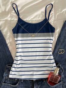 Y2K 时尚休闲蓝白条纹印花吊带上衣，度假必备夏季单品。 - 彩色 - 查看 1
