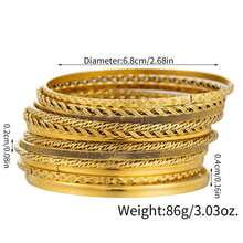 Set de 12 piezas de brazaletes metálicos texturados y lisos, de diseño sencillo, elegante, delicado y retro punk, adecuado para vacaciones, fiestas, citas, regalos y uso diario - Dorado - Ver 3