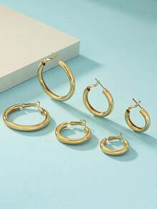 Set Of Three Pairs Of Classic Metal Circle Shaped Earrings And Half Moon Hoop Earrings - 黃金 - 查看 4