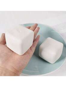 1个可塑形豆腐挤压玩具，慢回弹减压软萌逼真白豆腐，生日、节日、万圣节、圣诞节、游戏玩家、情人节的完美礼物 - 白色 - 查看 8