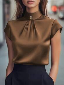 1件女士纯色缎面纽扣拉链优雅时尚短袖衬衫上衣，适合办公室、度假、日常、约会、春季、秋季、夏季假期穿着。 - 深棕色 - 查看 5