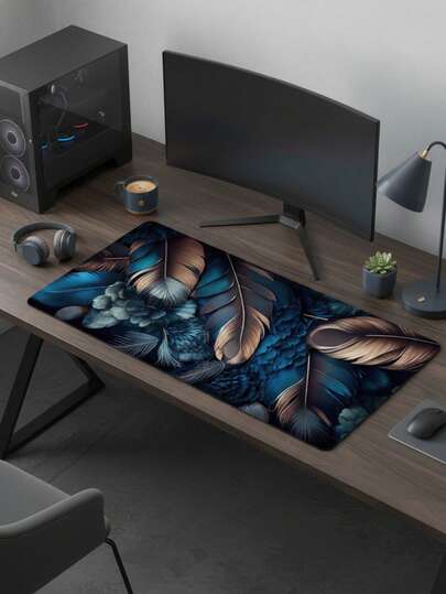 大尺寸防水防滑光滑布面蓝金渐变羽毛图案鼠标垫，也可作键盘垫、桌垫或书架使用，适合游戏玩家、办公室和宿舍使用，兼容鼠标和轨迹球，是送给游戏玩家的绝佳礼物。