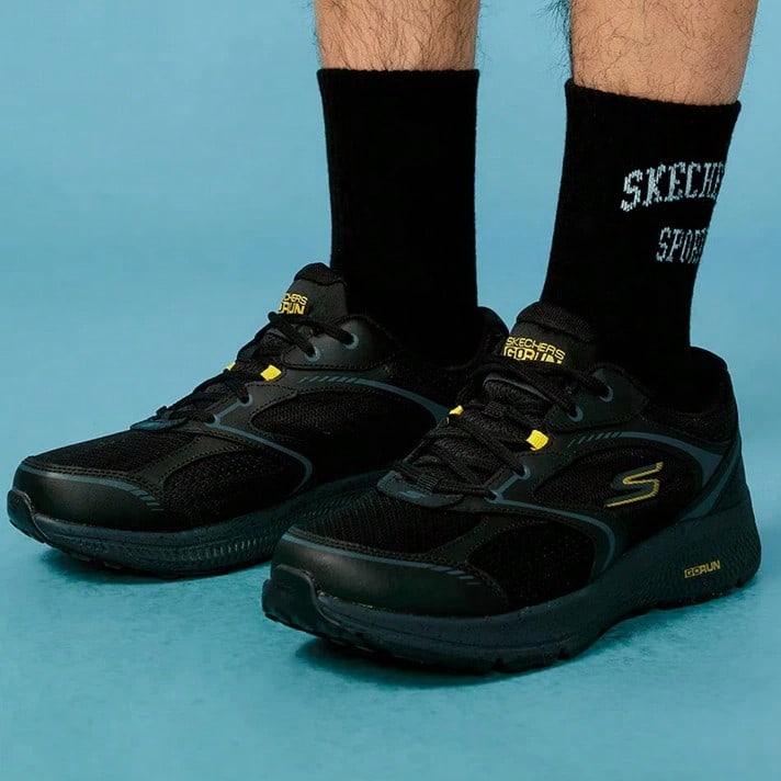 Skechers Men's CONSISTENT Lightweight Sports Training Running Shoes - Black - View 1