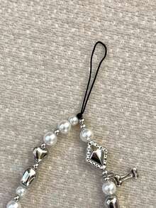 1件可爱ins风简约韩版银色小狗鱼骨挂绳手机挂件包包吊坠汽车钥匙扣，卡通合金蝴蝶结珍珠手机挂绳 - 彩色 - 查看 3