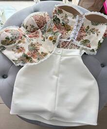 Elegant Women's Neoprene Short Skirt With Button - Style - Cream - View 2