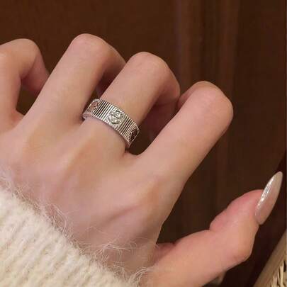 1枚条纹螺丝戒指，经典齿轮图案复古风格精致男女通用戒指，简约情侣戒指