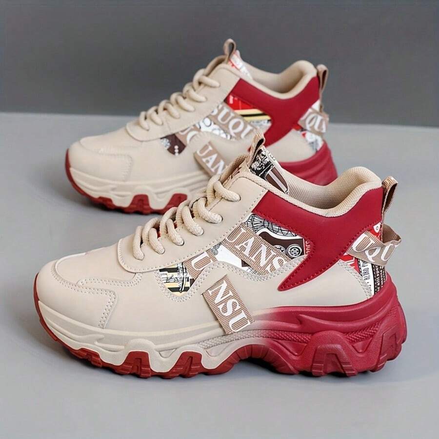 FZY New Spring/Summer High-Top Women's Sneakers, Featuring A Thick Sole For Added Height, A Retro Color-Block Design, Breathable Mesh Lining, And A Non-Slip, Durable Rubber Outsole. Suitable For Students Commuting To School And Working Professionals For Everyday Wear. Lightweight And Cushioned For Comfort, These Sneakers Feature Unique Printed Webbing Details. The Beige-Red Color Blocking Is Flattering And Stylish, While The White-Brown Color Blocking Is Versatile And Goes With Everything. The Soft, Bouncy Insole Ensures Comfortable Wear Even After Extended Periods. These Elegant Women's Shoes Combine Comfort And Style, And Are Suitable For All Seasons As High-Top Platform Running Shoes Or Versatile Women's Tennis Shoes Perfect For Easter. - 紅色 - 查看 1