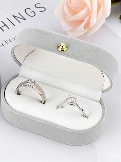 1个奢华绒面戒指盒，磁扣设计，优雅椭圆形结婚戒指收纳盒，适用于求婚、订婚和誓言仪式。超宽槽口可容纳双枚戒指、耳环、吊坠。高级珠宝展示盒和礼品收纳整理盒 - 非常适合情人节、周年纪念日、新娘送礼会。