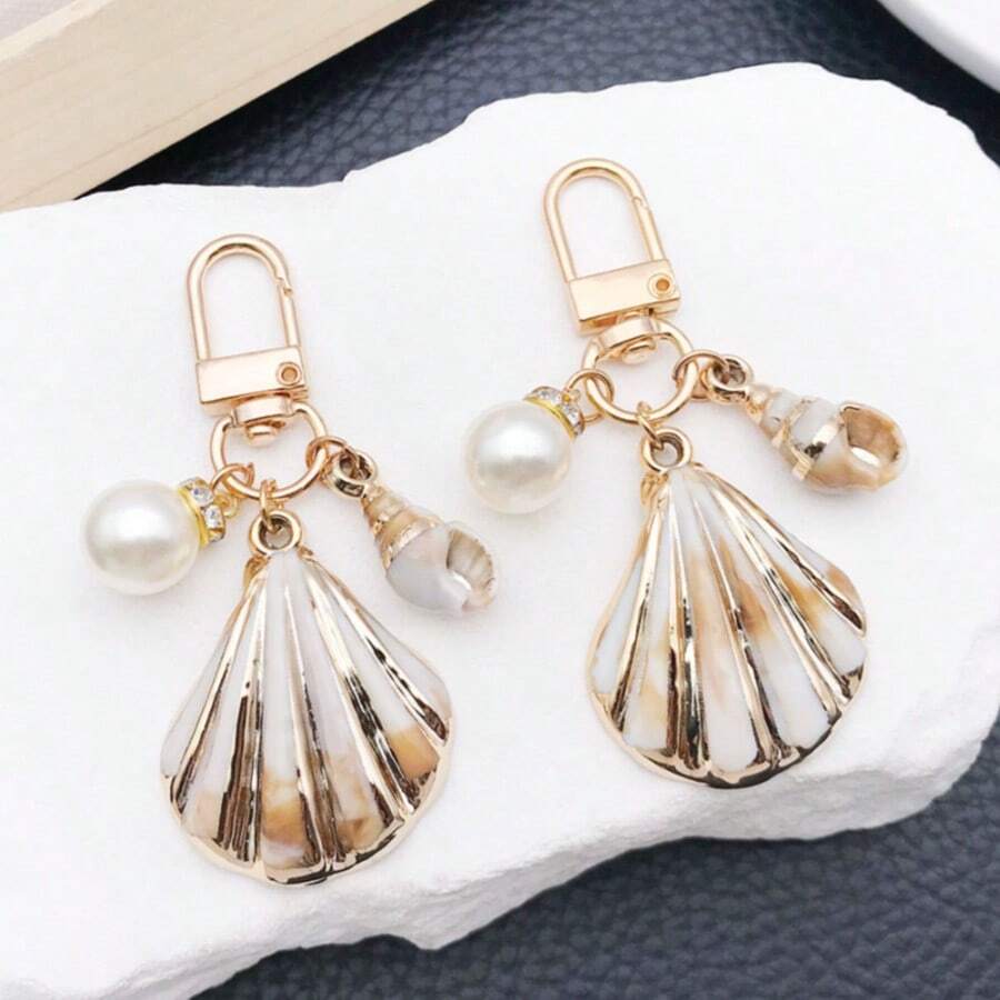 Minimalist Acrylic Ocean Conch Shell Shellfish Rhinestone Pearl U-Shaped Keychain Creative Backpack Key Pendant
