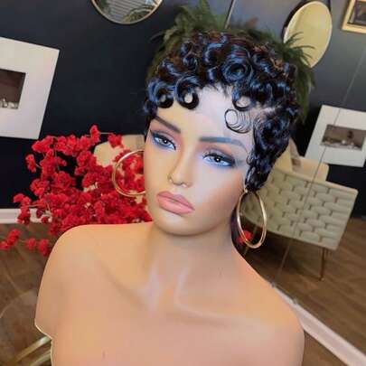 卷曲波浪短款精灵头假发，真人发材质，13x4x1 T型蕾丝前额假发，99J、1B色号，适合，层次感精灵头剪裁，带刘海，真人发材质，适合日常佩戴、情人节等场合，时尚卷曲波浪假发。